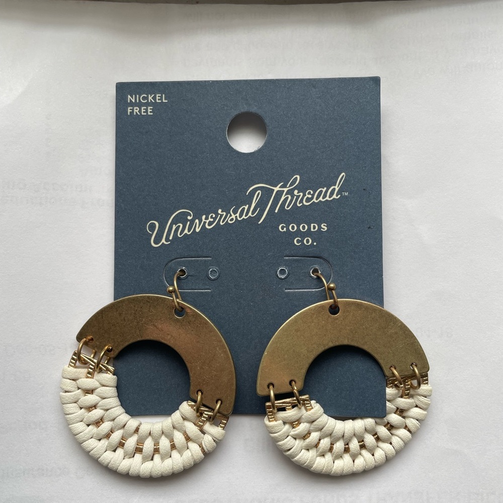 Cut pair of Universal Thread dangle earrings.  Never worn